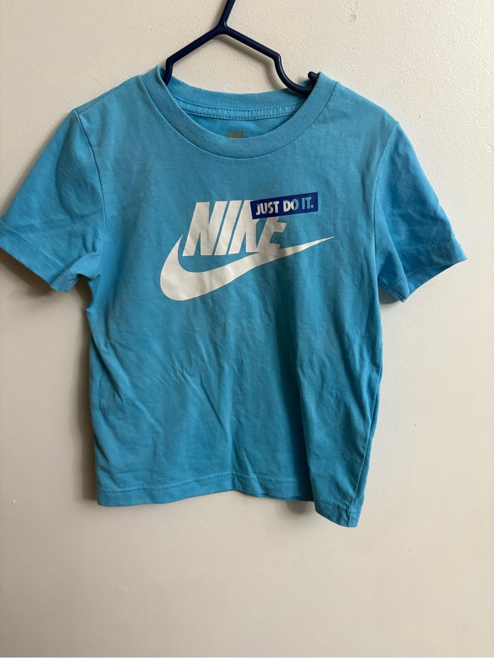 4/30$ Nike Kids Light Blue Graphic Tee 3-4 years